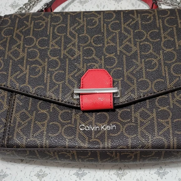 Calvin Klein Red Convertible Crossbody Satchel ❤️ - Picture 4 of 8